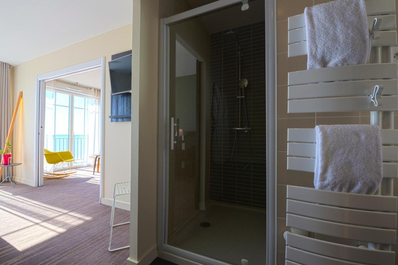 Les Flots - Hotel Et Restaurant Face A L'Ocean - Châtelaillon-Plage Exterior foto